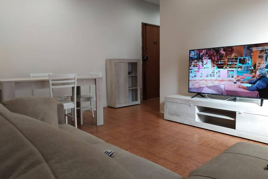 Beach House, 300 M Dal Mare, Marina Di Massa Zewnętrze zdjęcie