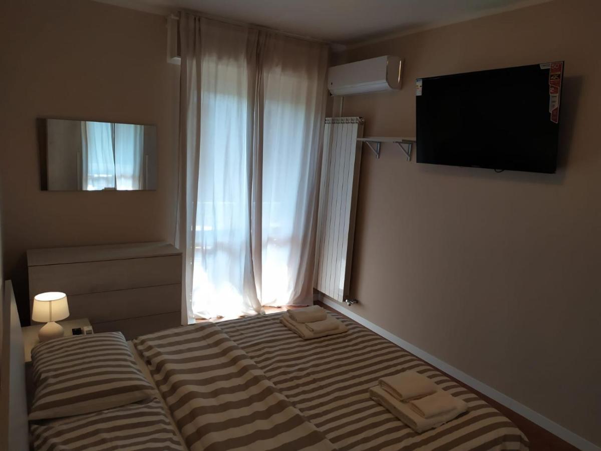 Beach House, 300 M Dal Mare, Marina Di Massa Zewnętrze zdjęcie
