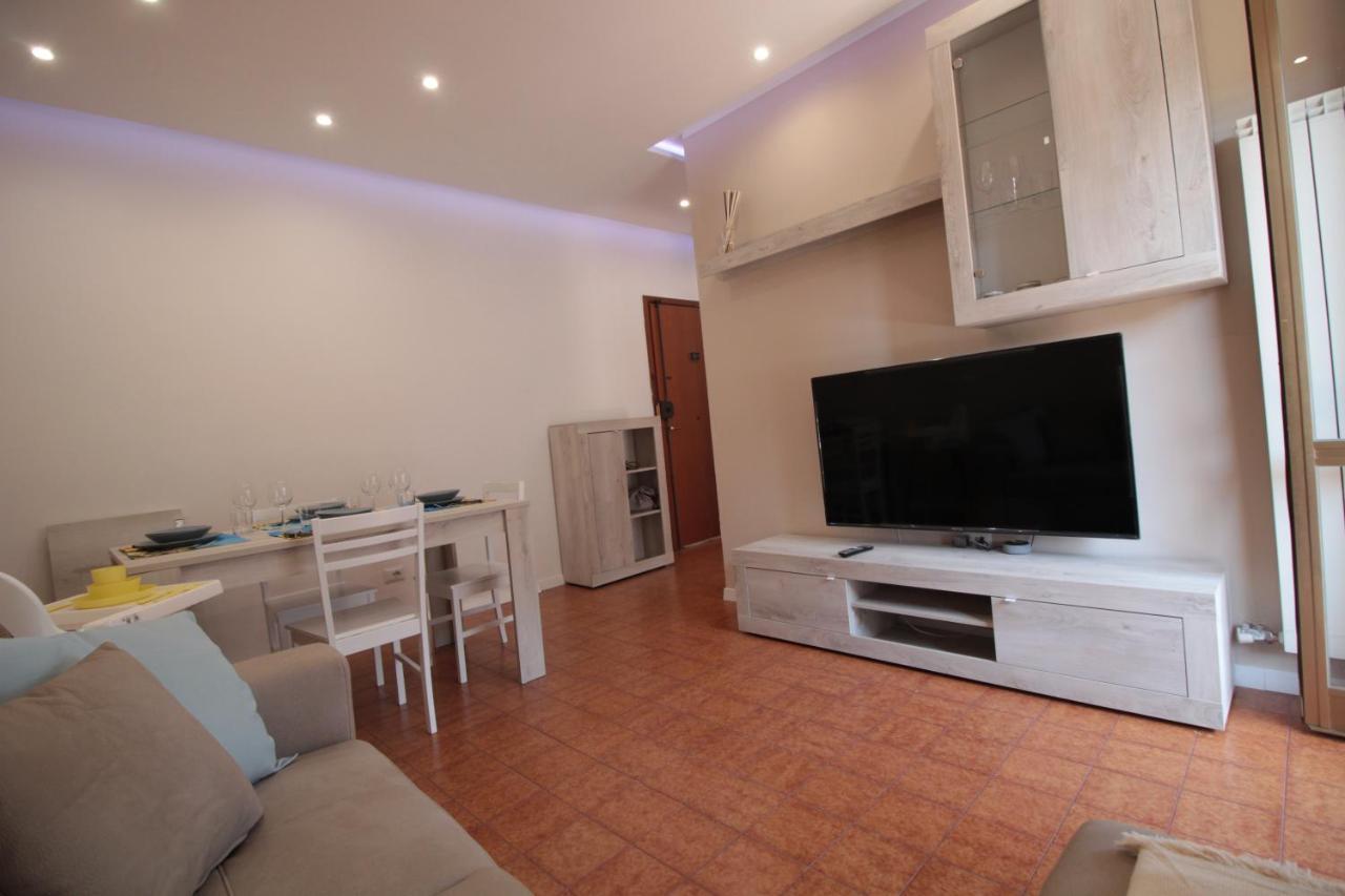 Beach House, 300 M Dal Mare, Marina Di Massa Zewnętrze zdjęcie